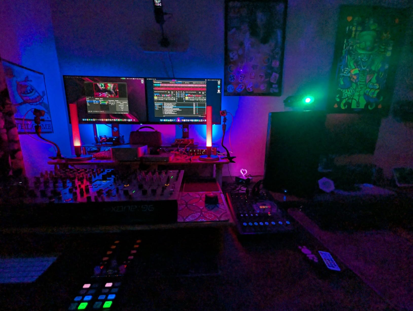 TASCAM FR-AV2 Compact 32-Bit Float Field Recorder and Timecode Generator customer photo 1