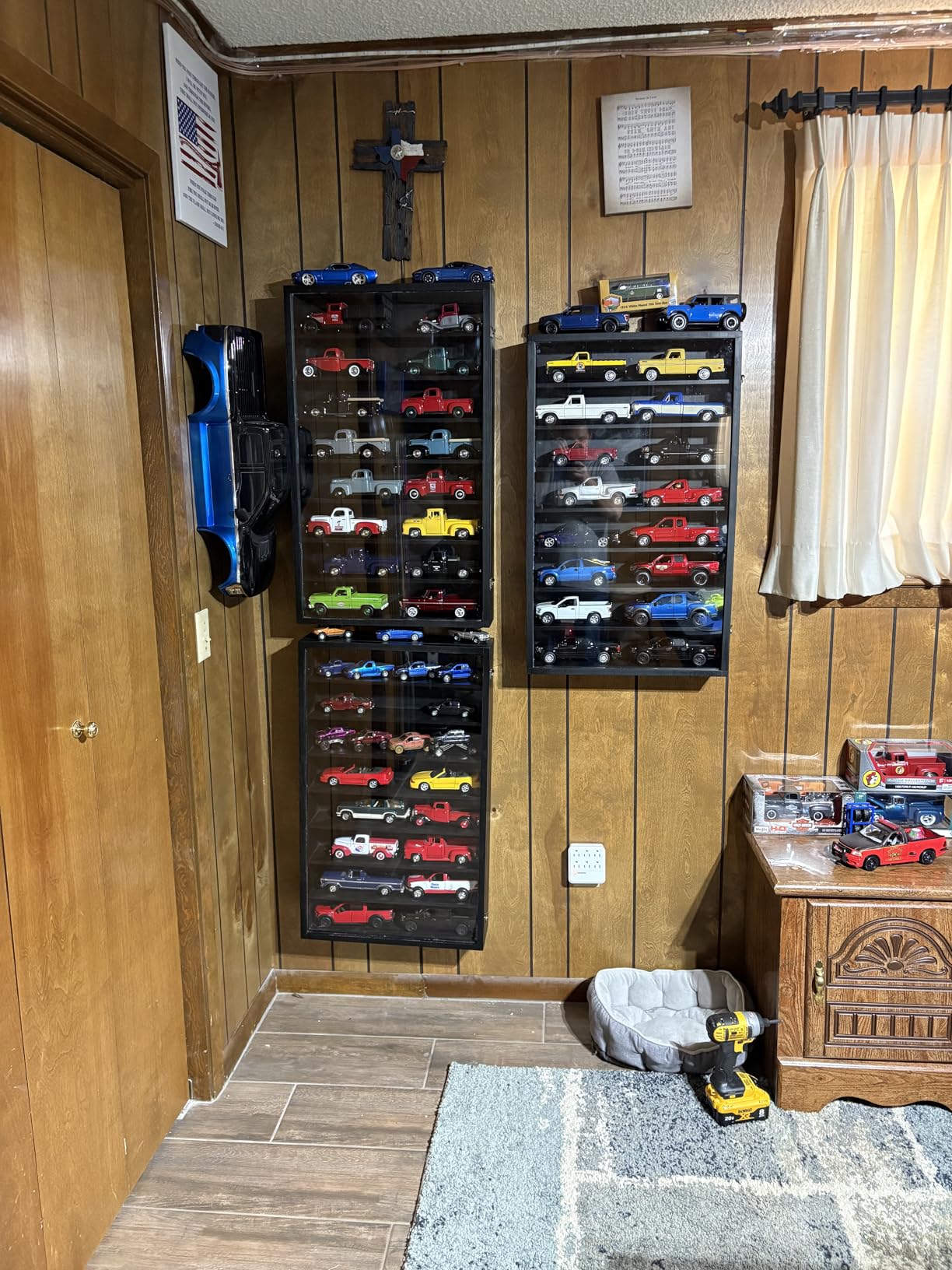 1/24 Scale Diecast Car Display Case, Wall Mount Wood Cabinet with 8 Compartments and Clear Acrylic Door for 16 Diecast Cars, Dust Protection and Storage customer photo 1
