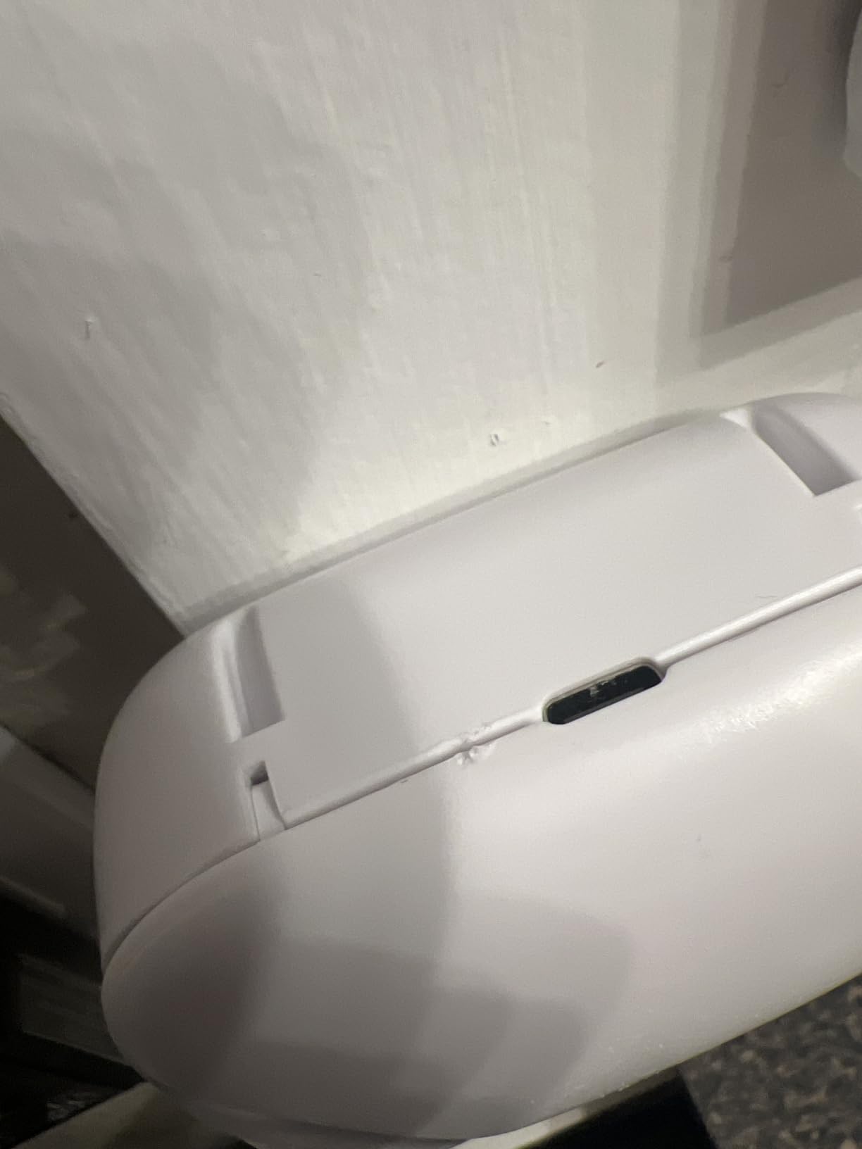 Toothbrush Storage Case with UV-C Lights - Rechargeable Portable Toothbrush Cover, Hook Wall Mount Disinfection Box for Home, Travel & Fits All Toothbrushes customer photo 1