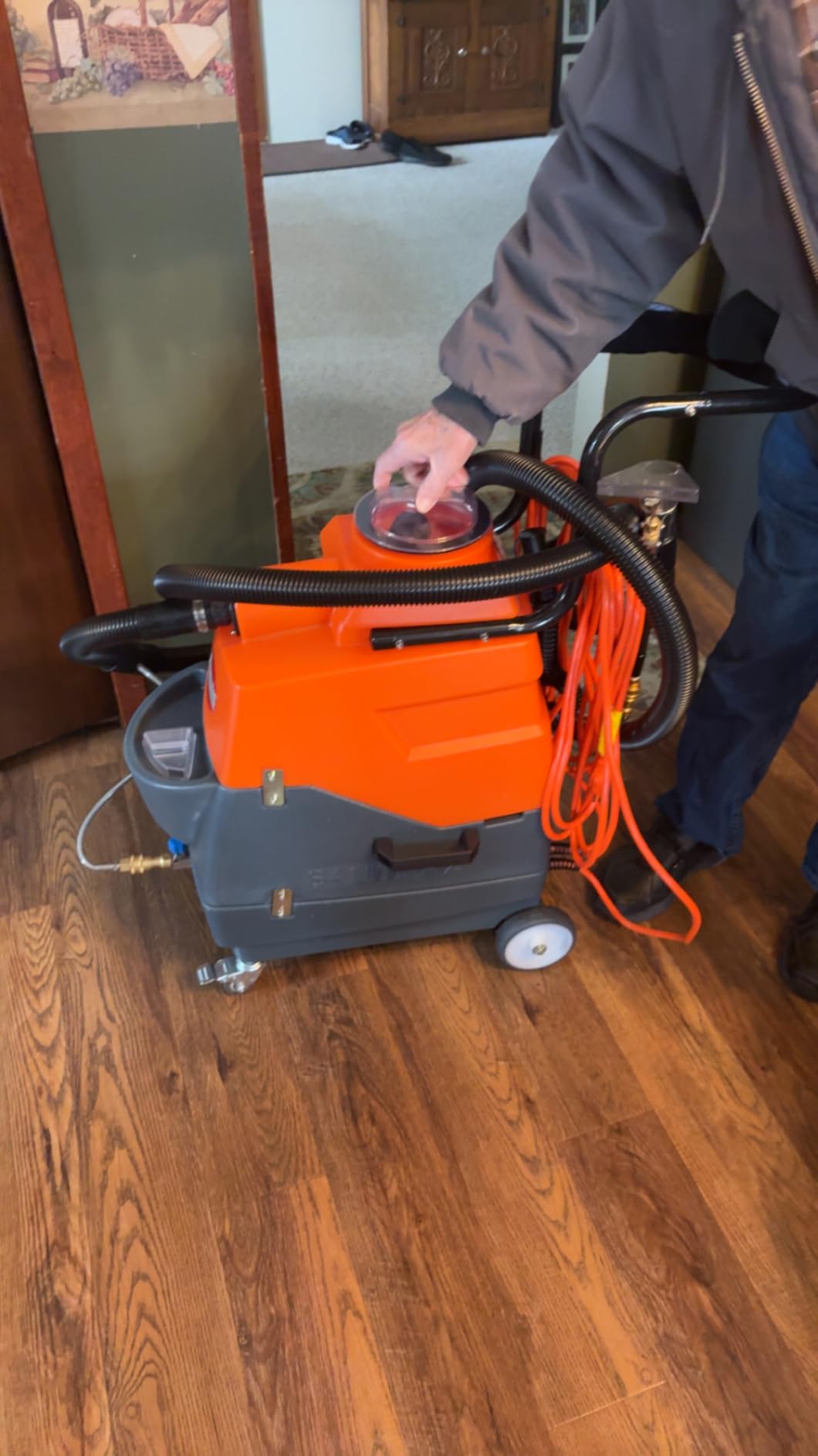 Commercial Heated Carpet & Upholstery Extractor Machine, 160 PSI Hot Water Cleaner, 1.34 HP Vacuum, 149°F Heater, 4.8-Gal and 5.3-Gal Dual Tanks for Auto Detailing, Furniture & Carpet customer photo 1