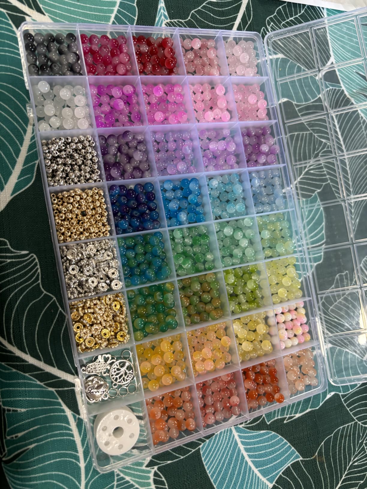1368pcs 6mm Glass Beads for Bracelets, 34 Colors Crystal Beads for Jewelry Making, Funtopia Round Glass Beads for DIY Earrings Necklace Crafts with Spacer Beads and Charms, Solid and Gradient Colors customer photo 1