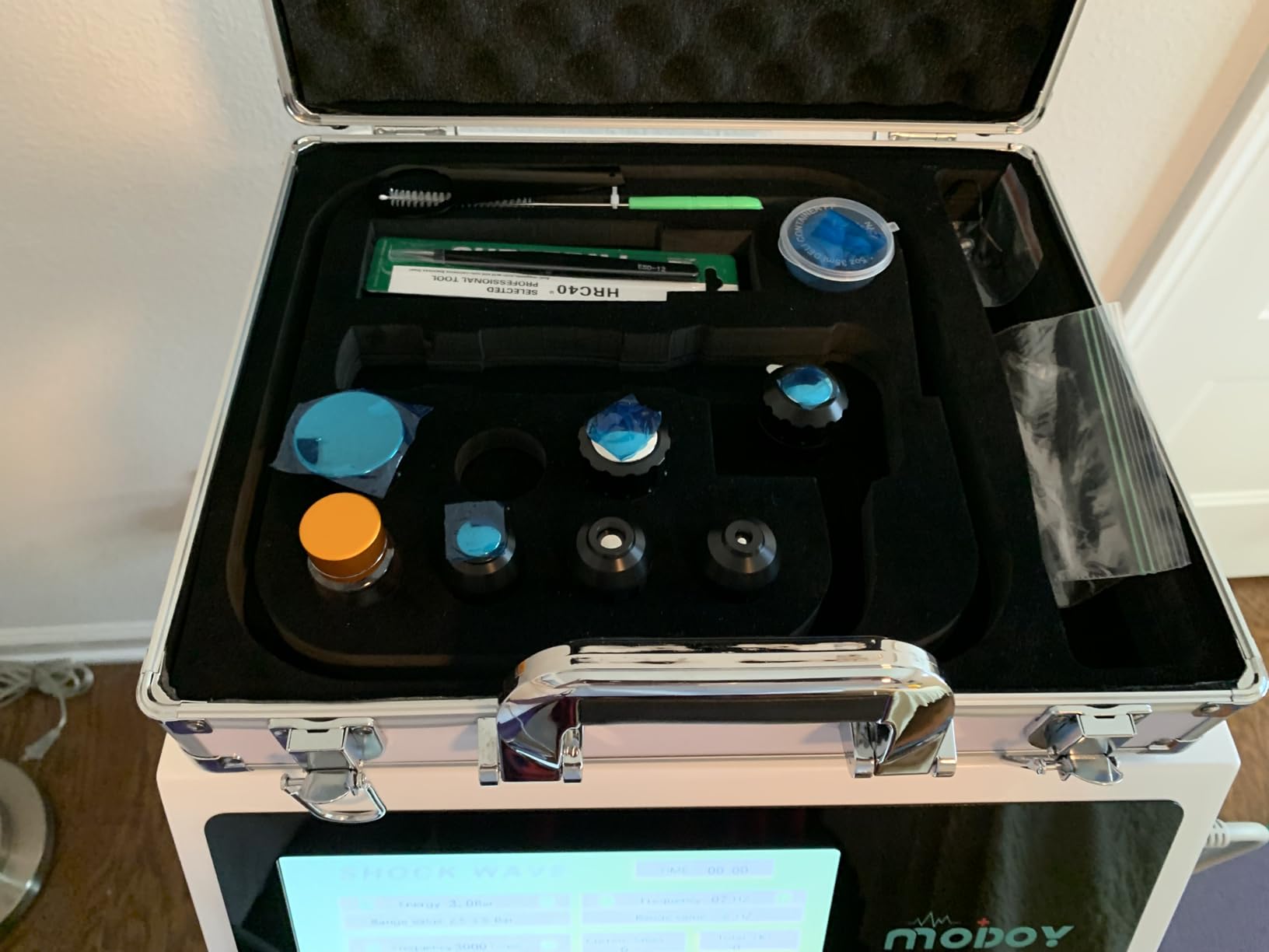 Shockwave Therapy Machine, FSA&HSA Shock Wave Therapy Device, ESWT03 | Home Use, Joint/Muscle Pain Relief, Non-Invasive Extracorporeal Shockwave Therapy, AC 110V / 60Hz, 0.5~10 Bar, 2.76inch customer photo 1