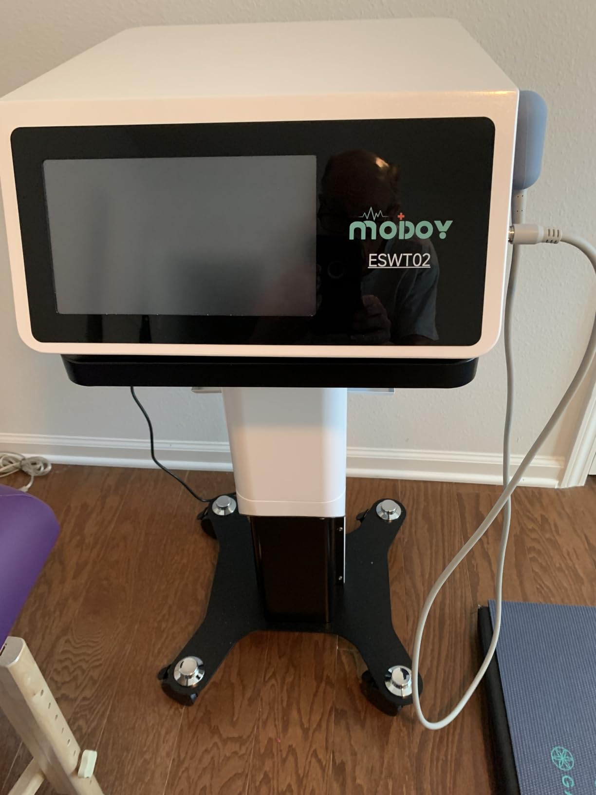 Shockwave Therapy Machine, FSA&HSA Shock Wave Therapy Device, ESWT03 | Home Use, Joint/Muscle Pain Relief, Non-Invasive Extracorporeal Shockwave Therapy, AC 110V / 60Hz, 0.5~10 Bar, 2.76inch customer photo 2