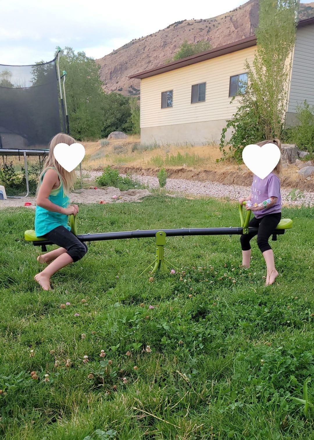 Iyoyo Seesaw for Kids Ages 3-6 |Teeter Totter Boys Girls with 360° Swivel | Indoor & Outdoor Playground Equipment | Sit and Spin Seesaw | Durable Outside Toys for Children Age 3 4 5 6 customer photo 1