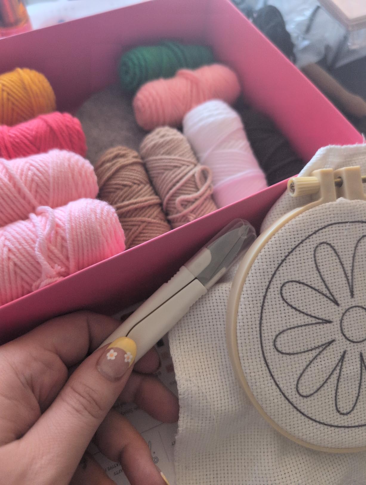 yuegool 6PCS Punch Needle Coaster Kit, Easy DIY Embroidery Set for Beginners, Kids & Adults with Patterns, Tools, Yarns, Hoop, Instructions & Coaster Holder customer photo 1