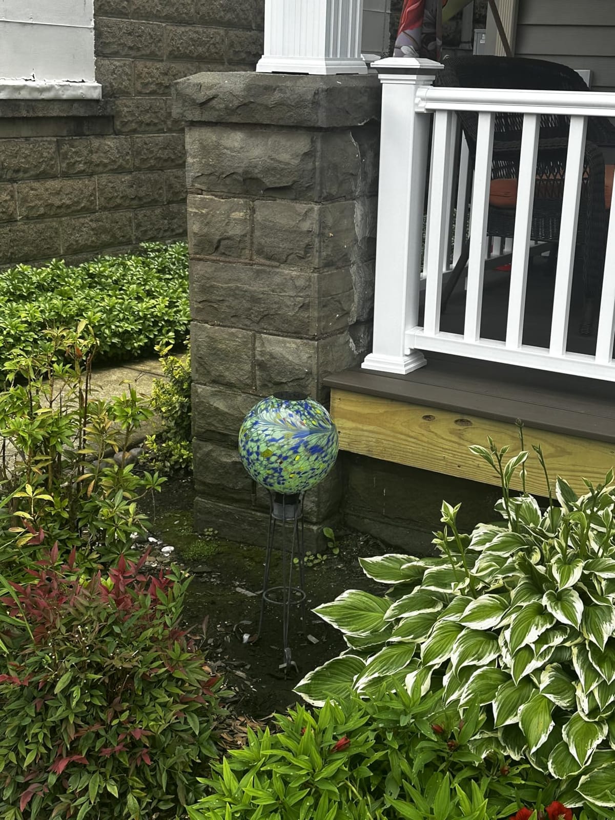 VCUTEKA Solar Gazing Ball, Glass Garden Globes for Outdoor Yard Decor, 10