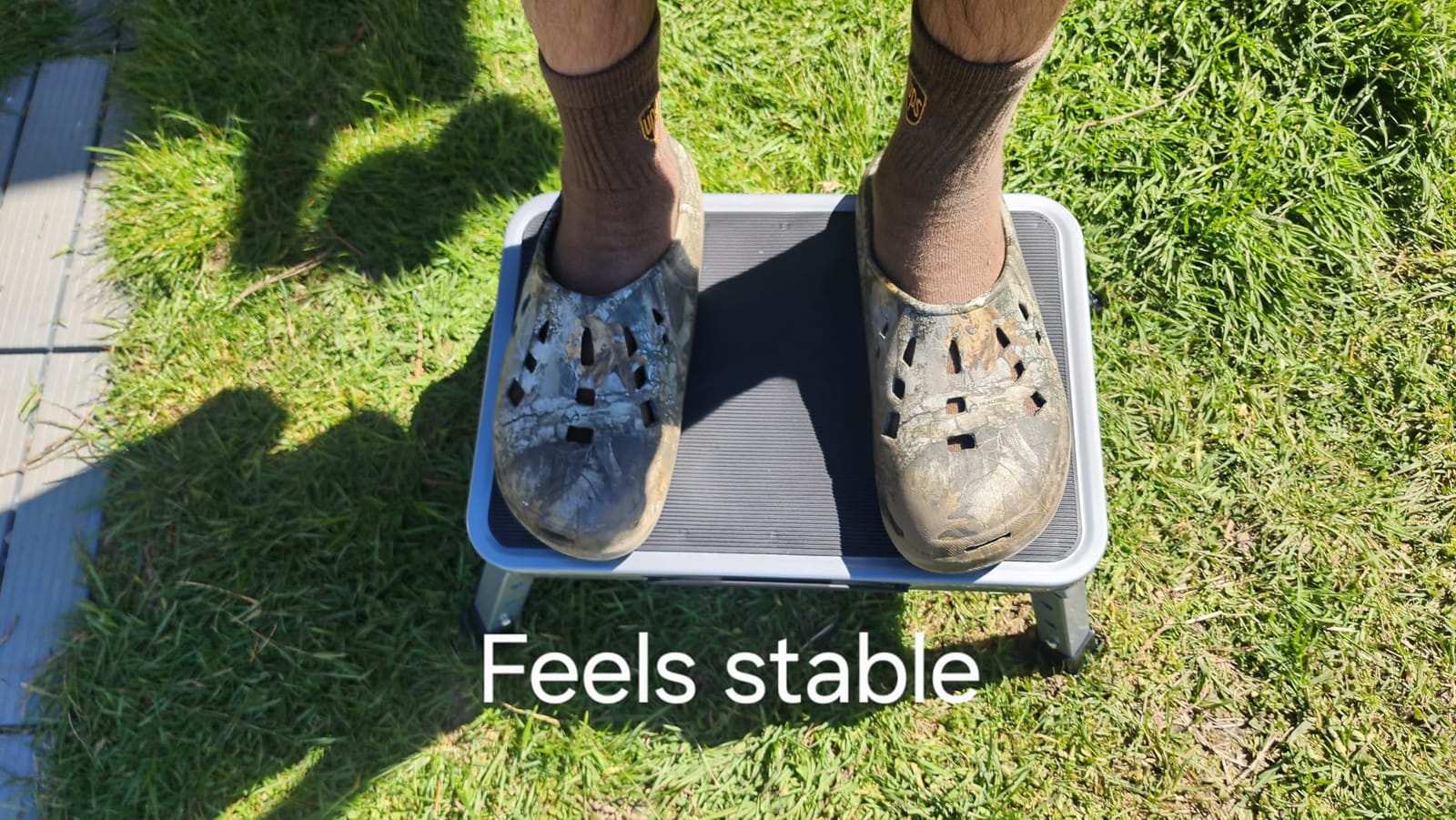 RV Step Stool Foldable 1-Step Ladder Sturdy Metal Stable Step Stool with a Non-Slip Platform Supports up to 500 lb with Non-Slip Rubber Feet, Easy to Carry (3-Level) customer photo 1