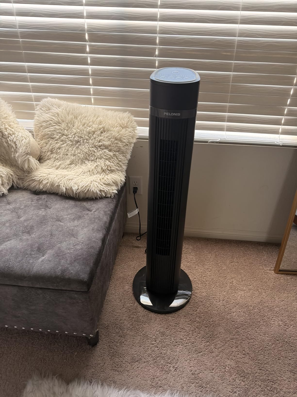 PELONIS 40 inch Bladeless Tower Fan for Bedroom, Standing Fan with Remote Control, 26ft/s, 90° Oscillation, 3 Speed Settings, 27 Db, 3 Modes, 15-Hour Timer, LED Display, Grey customer photo 2