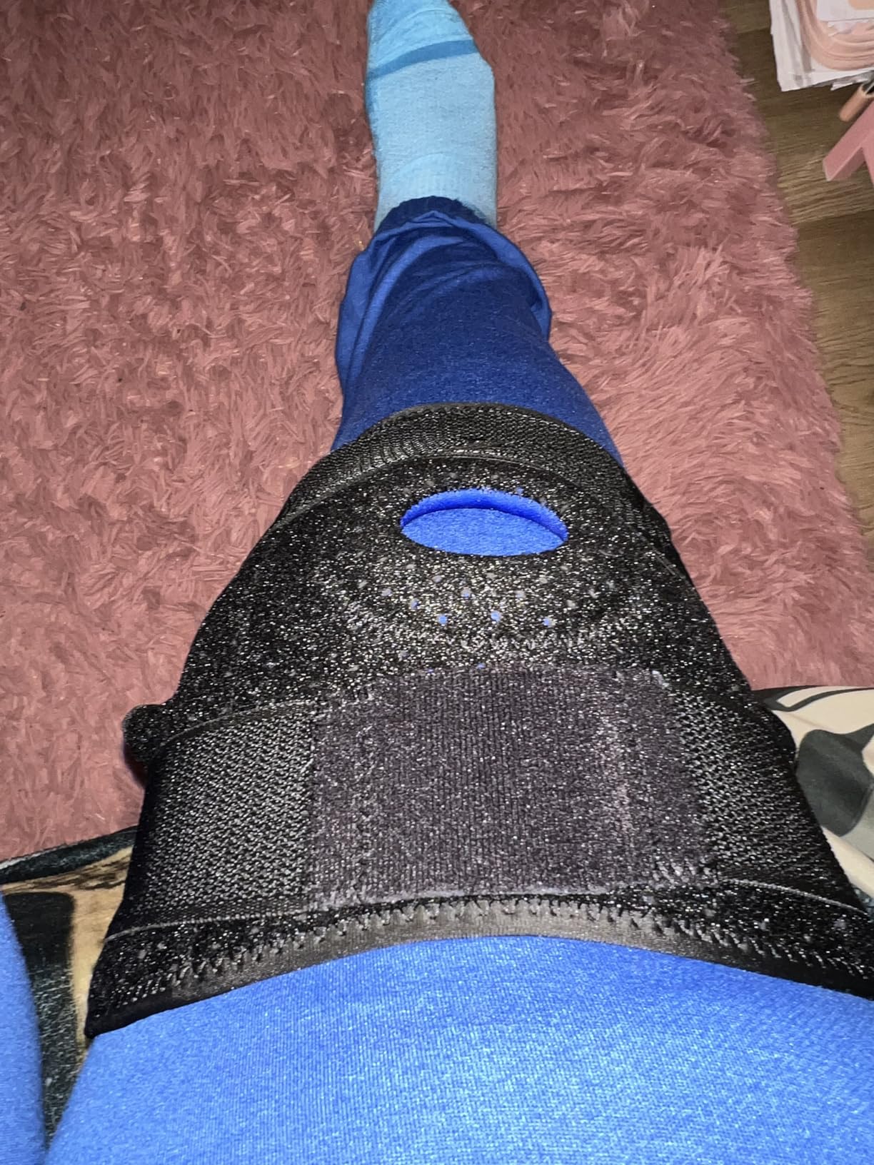 ABYON Knee Brace for Men & Women Meniscus Tear, Knee Support with Dual Side Stabilizers & Crossed Compression Straps for Knee Pain Relief, ACL, Arthritis and Post-Surgery Recovery customer photo 2