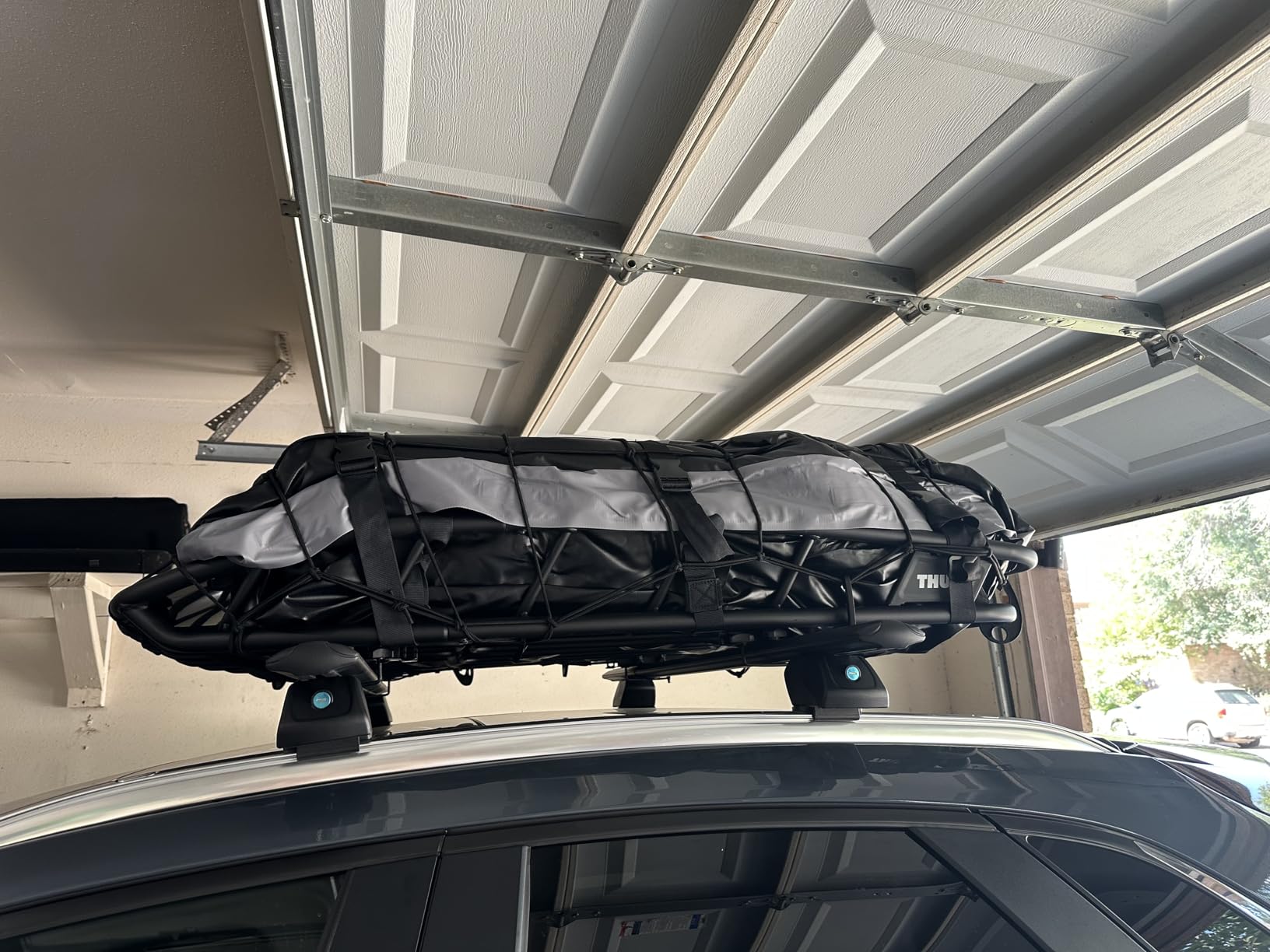 MARCHWAY Waterproof Car Roof Luggage Bag, Weatherproof Soft Shell Rooftop Cargo Carrier Bag for Vehicles with or Without Rack. 6 Door Hooks, Anti Slip Mat, Lock Included (21 Cubic Feet, Black) customer photo 2