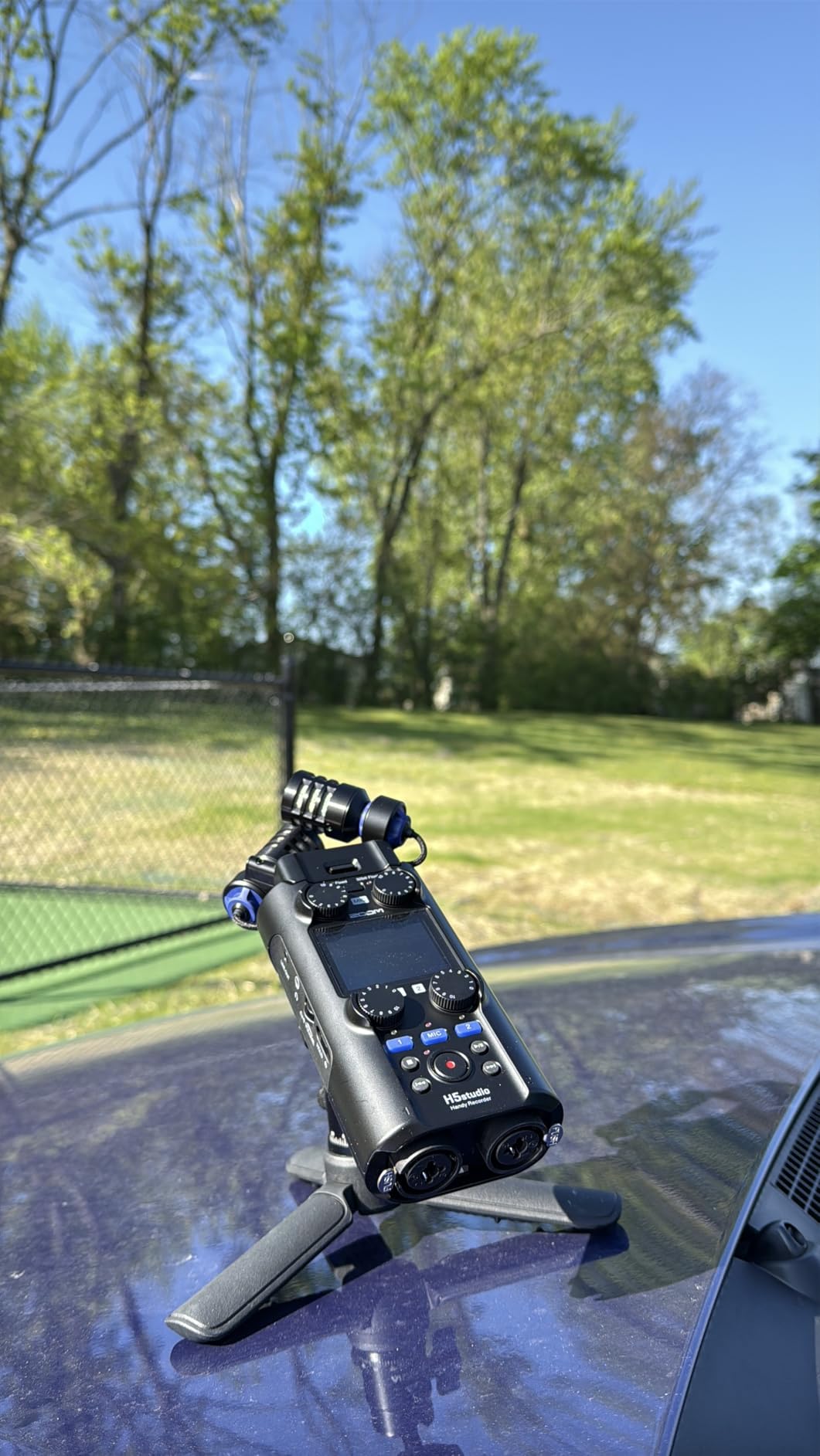 Zoom H5 Studio Handy Recorder for Filmmakers & Musicians | Clip-Free Audio with 32-Bit Float, 6 Tracks, F-Series Preamps, Large Stereo Mics, 2 XLR/TRS Inputs customer photo 2