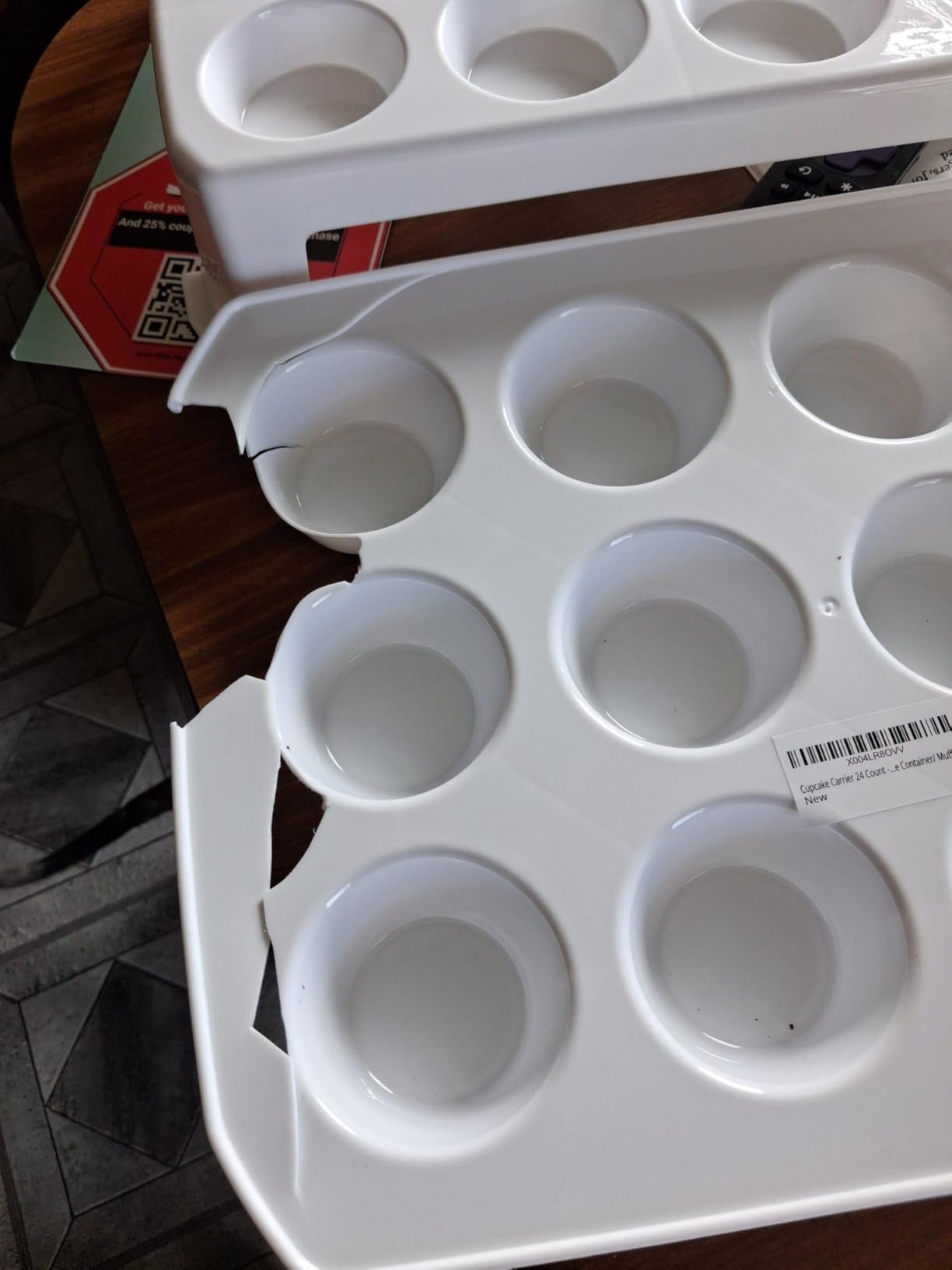 JOEY'Z EXTRA TALL Cupcake Carrier 24 Count, 24 Cupcake Holder with Lid | Spacious 3.5
