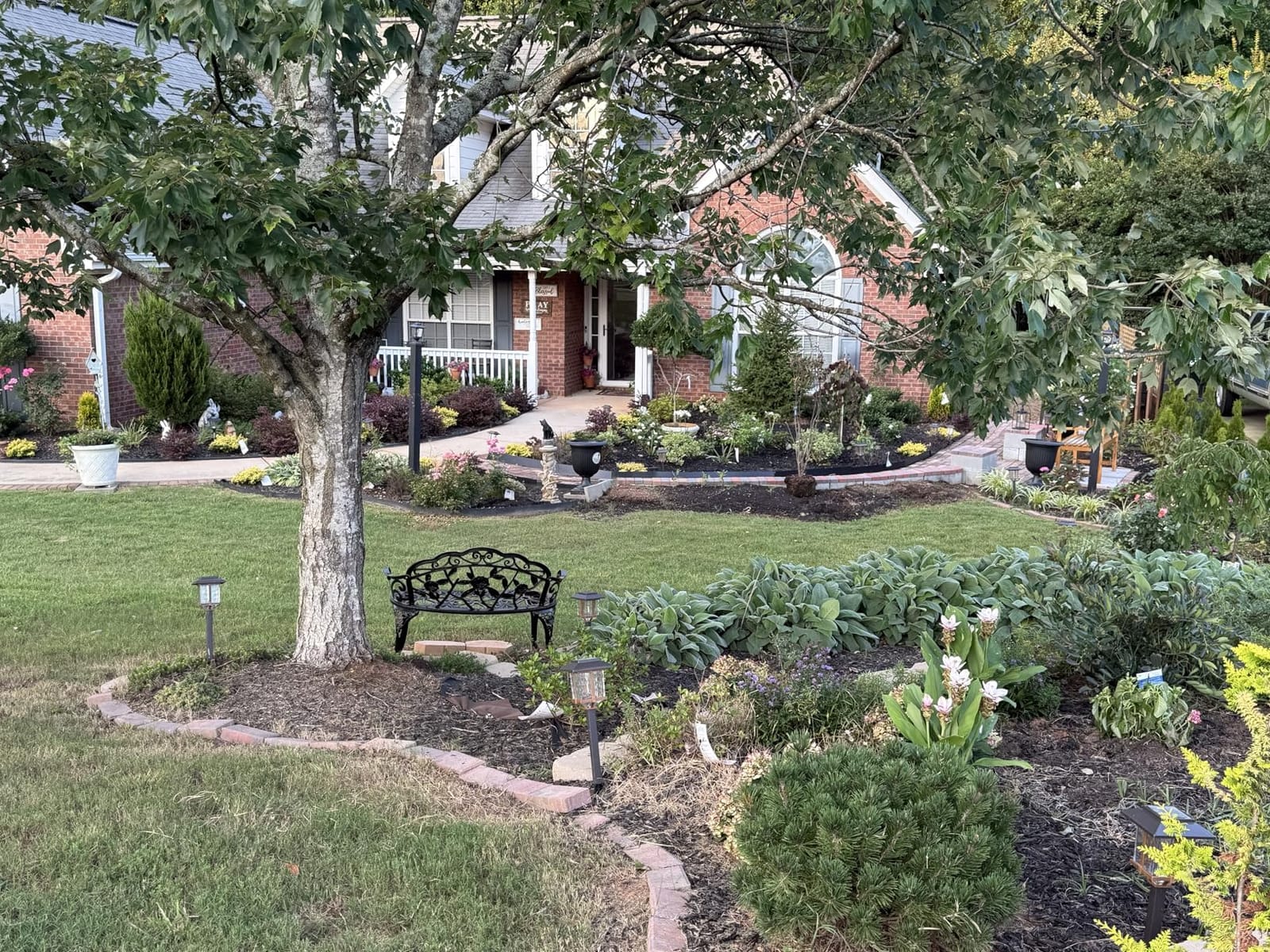 Cast Aluminium Outdoor Bench, Rose Garden Bench for Patio, Park, Lawn, Yard (Bronze) customer photo 2
