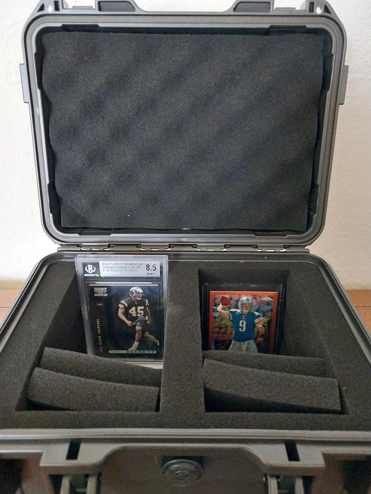 QINGUANG Graded Card Storage Box,Trading Card Case with 4 Foam Dividers,IP67 Waterproof PSA Slab Case for PSA/CSG/CGC/SGC/BGS Top Loaders Sports Cards customer photo 2