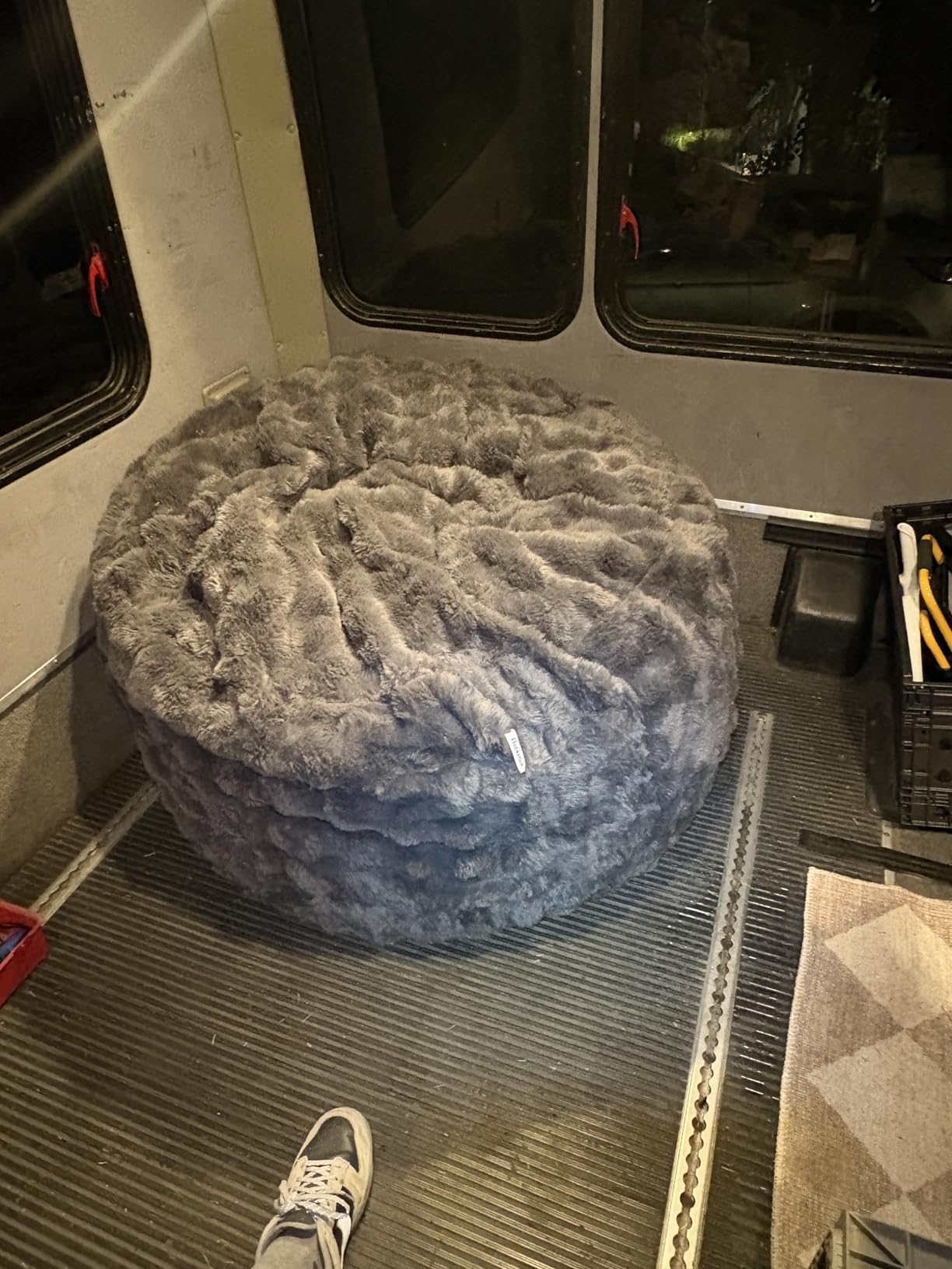 Hobestluk Adults Bean Bag Chair 5FT Big BeanBag Chair Giant Large Oversized | Memory Foam,Washable Cover,Unique Fluffy Bubble,Comfy BeanBag with Filling Lounging Gaming Bedroom LivingRoom | Dark Grey 5FT customer photo 2