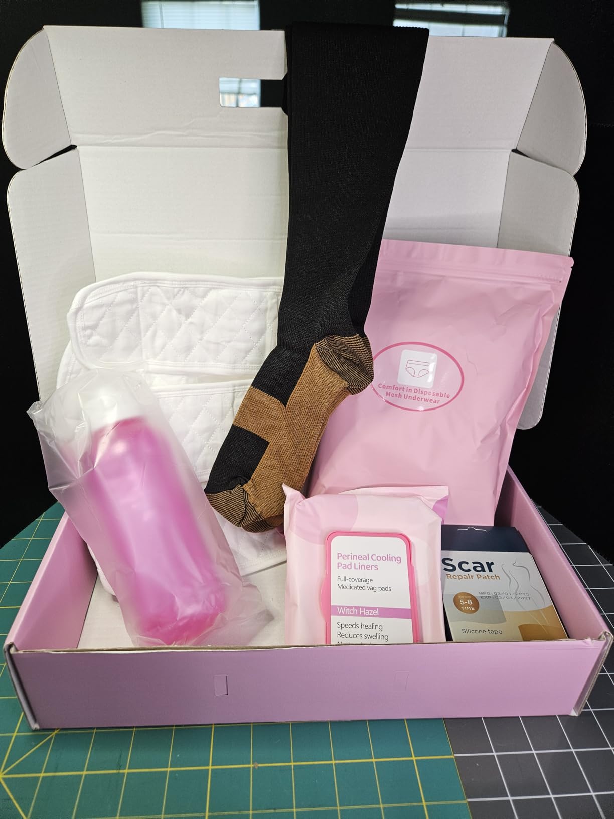 C Section Recovery Kit, Csection Postpartum Essentials | Peri Bottle, 6 Disposable Mesh Underwears, Witch Hazel Pad Liners, Silicone Scar Patches, Abdominal Belly Binder, Socks, Card customer photo 1