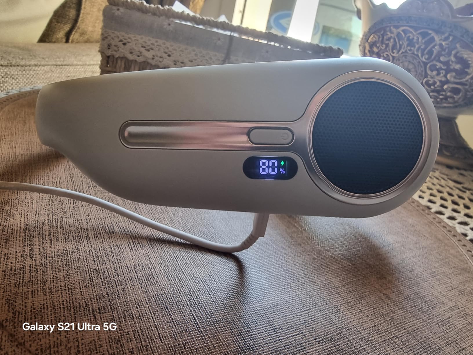 Portable Neck Fan, Personal Wearable Bladeless Fan, 6000mAh USB Rechargeable, 360° Airflow, LED Display, 4-Speeds, Hands Free Fan for Outdoor Indoor, Birthday Gifts for Men Women Dad Mom (Black) customer photo 1
