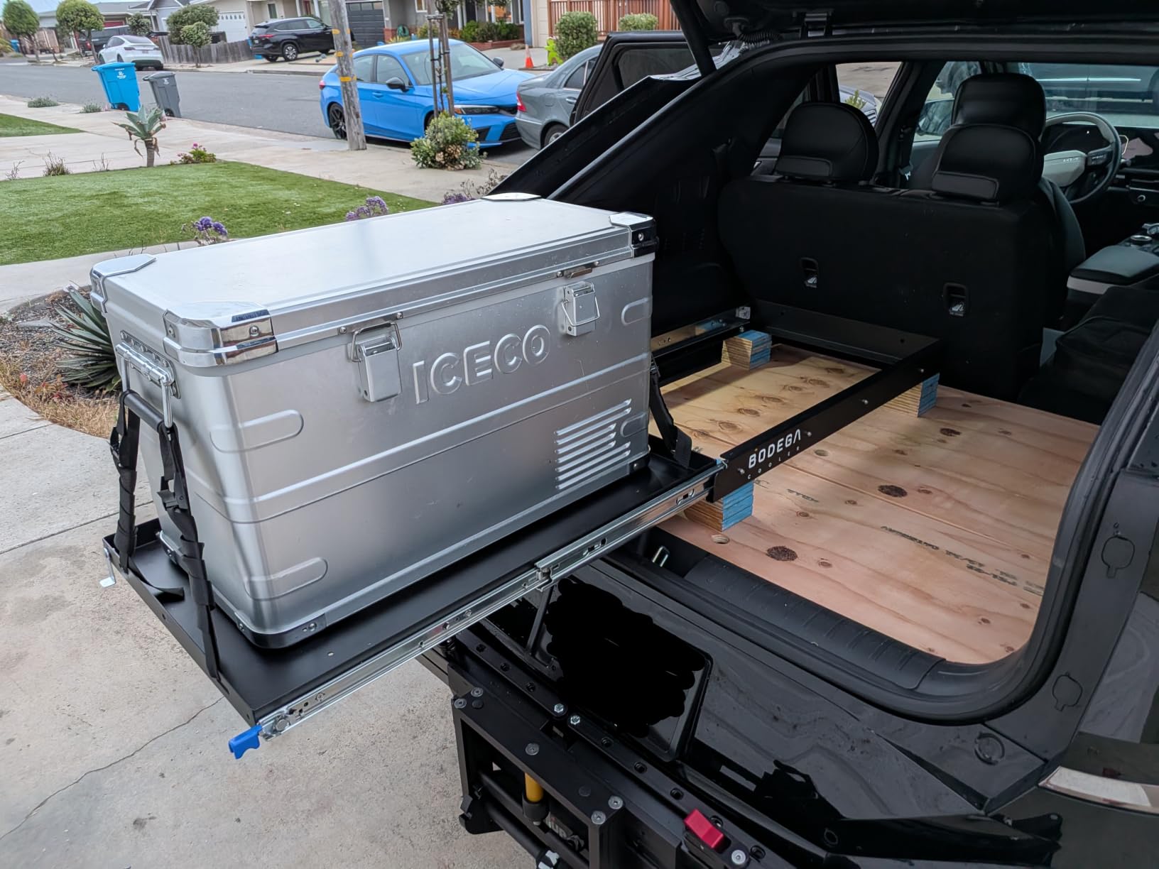 BODEGACOOLER Car Fridge Slide, Inner 29.4 x 17.2in, Vehicle Refrigerator Slider with 4 Buckle Straps, Max 220 LBS/100Kg customer photo 1