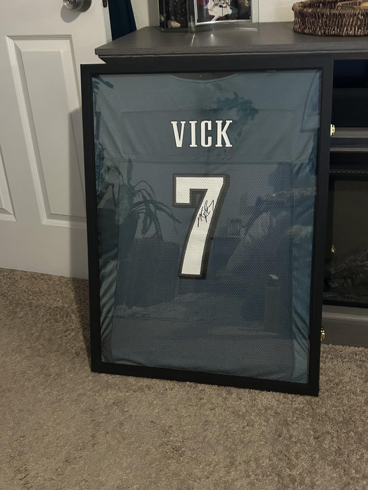 Jersey Frame Display Case, Jersey Shadow Box with 98% UV Protective Acrylic Door for Football, Basketball, Baseball Sports Jersey (Black, 1 Pack) customer photo 1
