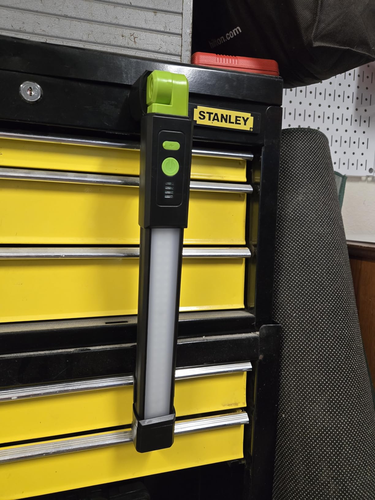Magnetic Work Light, 2500LM LED Underhood Work Light Bar with Hooks, 4400mAh Rechargeable Work Flashlight for Car Repair, Underhood, Workshop, Emergency customer photo 2