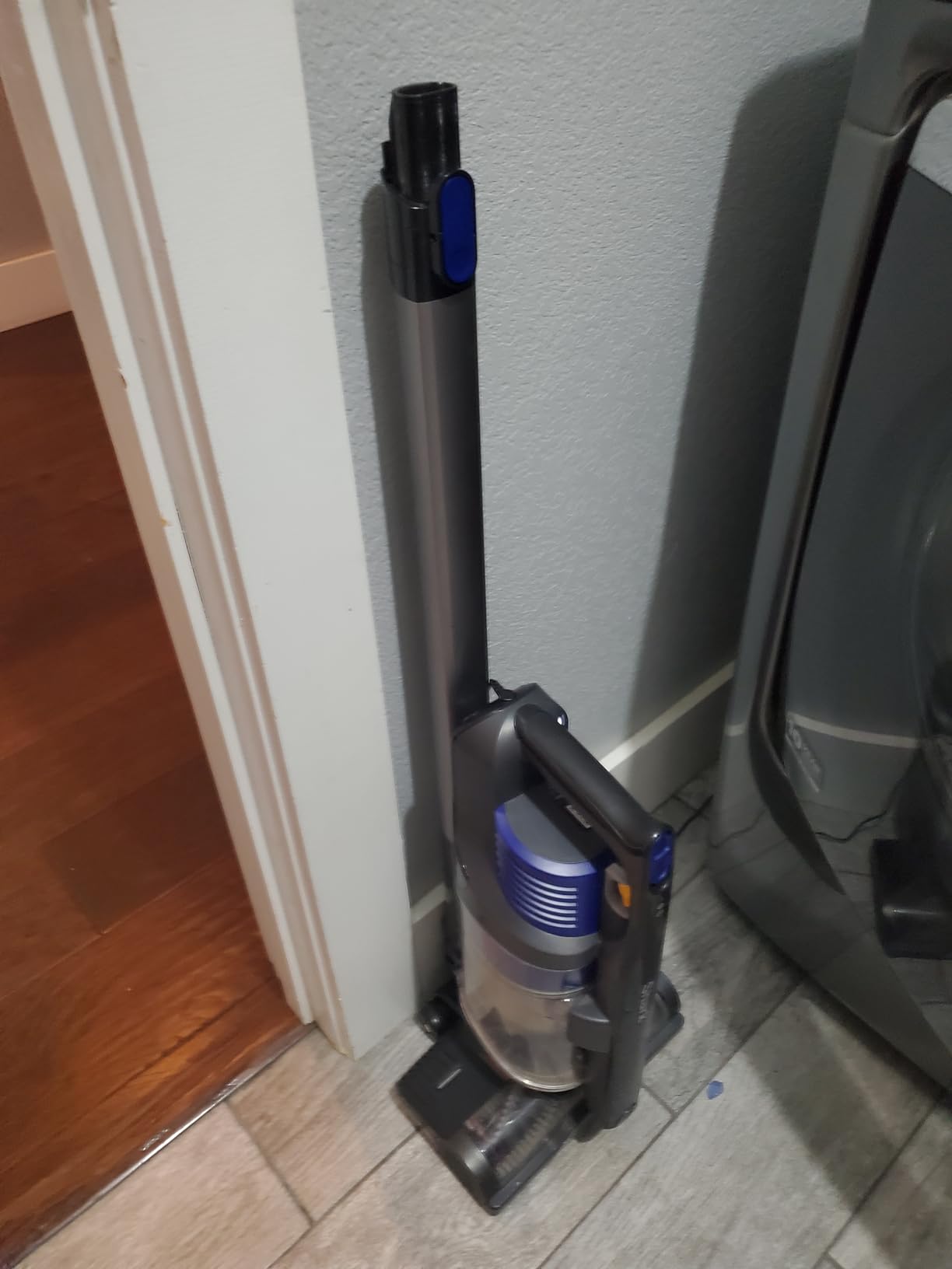 Shark PowerPro Reveal Plus Cordless Vacuum Cleaner - Charcoal - IZ376H | Lightweight Vacuum for Hardwood Floors and Carpet, Handheld Stick Design, Upholstery and Crevice Tools, 40-Min Runtime customer photo 2