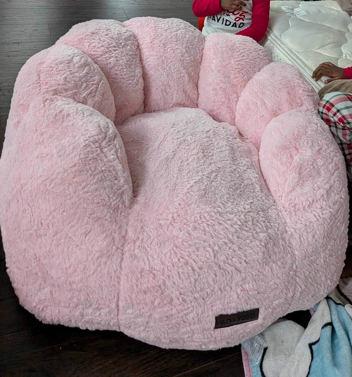 MAXYOYO Kids Bean Bag Chair, Floral Shaped Bean Bag Sofa, Beige | Plush Faux Fur Toddler Couch with Petal Backrest for Boys Girls, Stuffed Cozy Sofa for Nursery, Bedroom customer photo 2