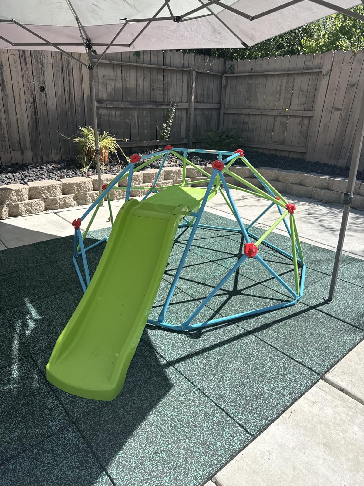 Zupapa Climbing Dome with Slide Max Load 440Lbs, 8FT Jungle Gym Monkey Bar for Backyard, 2 in 1 Outdoor Climbing Frame for Kids Age 3-8 customer photo 1
