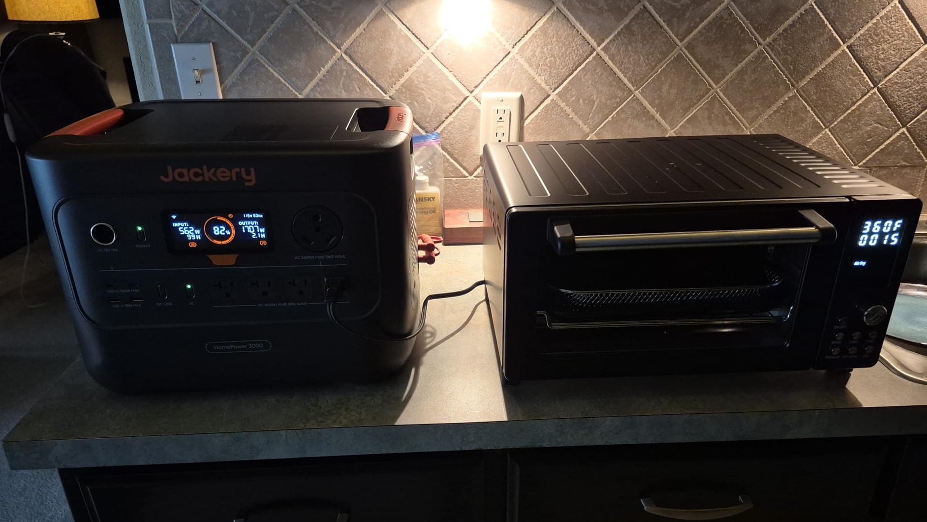 Jackery HomePower 3000 Portable Power Station, 3072Wh, 3600W AC Output | 7200W Surge, LFP Battery, Solar Generator, Essential Home Backup for Home Use, Power Outage (Solar Panel Optional) customer photo 1