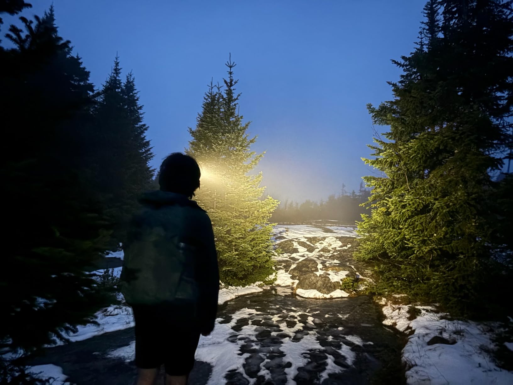 Nitecore NU25 MCT UL 400 Lumens Ultra Lightweight Headlamp, USB-C Rechargeable for Backpacking, Camping and Running customer photo 2