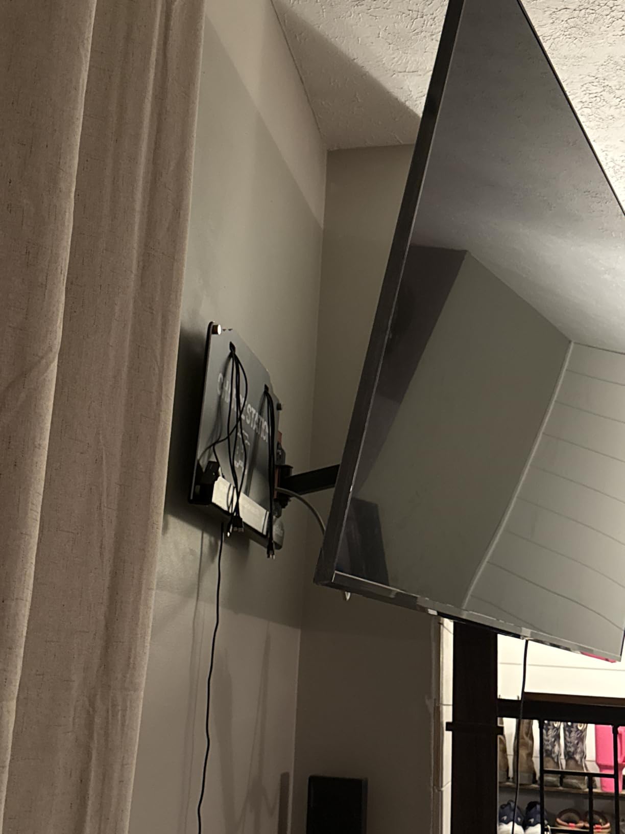 Wall Mounted 8 Port Charging Station with Fast Charging Cables for Office, Hotel & Public Spaces customer photo 1