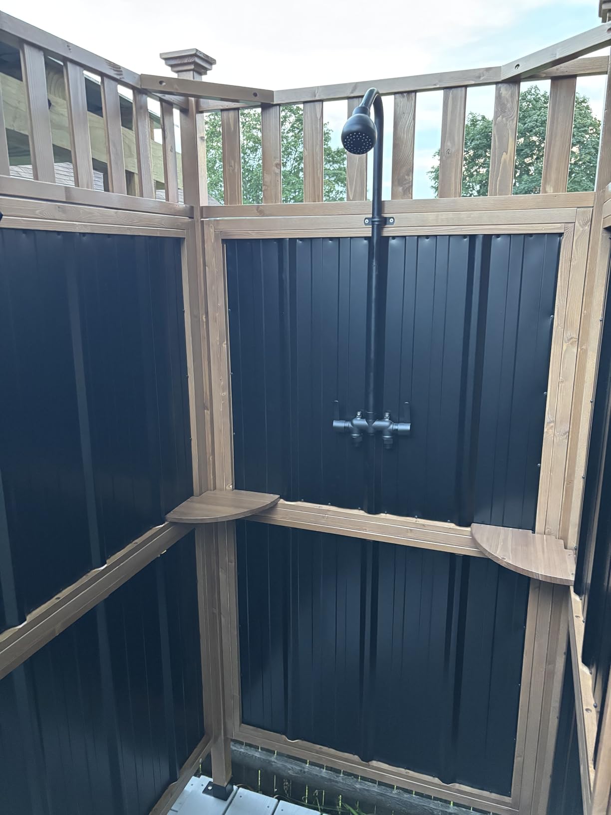 GDLF Outdoor Shower Enclosure with Lockable Door, Privacy Outside Shower Stall with Metal Panels, Hooks & Shelves, Outdoor Changing Room for Pool Wash Station, Changing Room or Beach Rinse Station customer photo 1