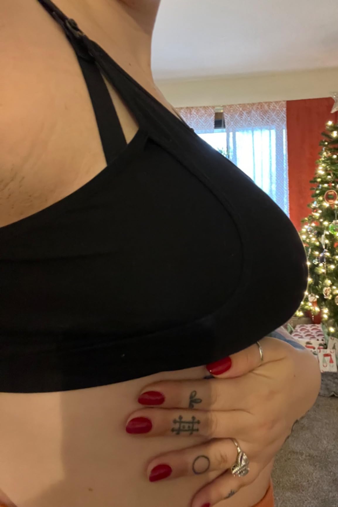 Momcozy Pumping Bra Hands Free, Cotton Pumping & Nursing Bra in One customer photo 2