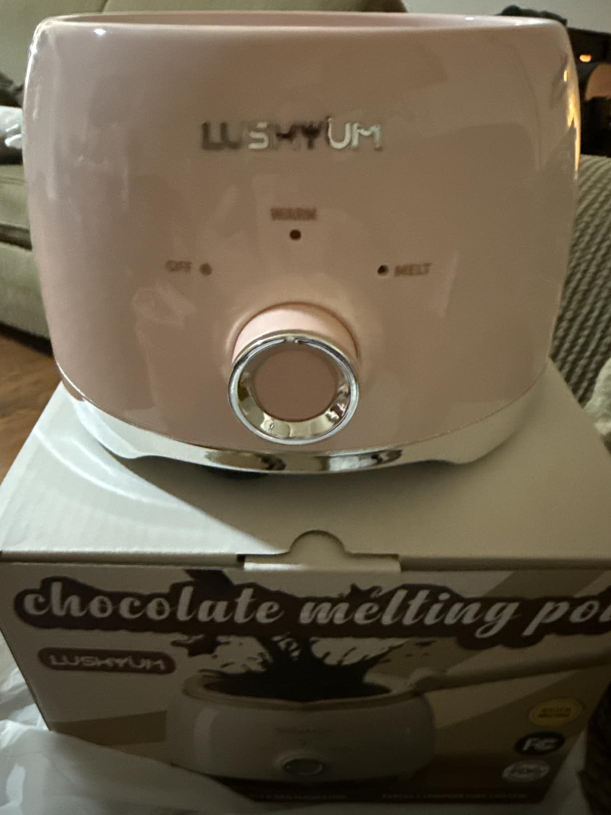 Electric Chocolate Melting Pot with 2 Insert Pots, 4-Cup Chocolate | Even Heating & Fast Melting, BPA-Free Silicone, Easy Clean, Less Waste, Ideal for Chocolate & Candy Melts, Parties & Fondue customer photo 2