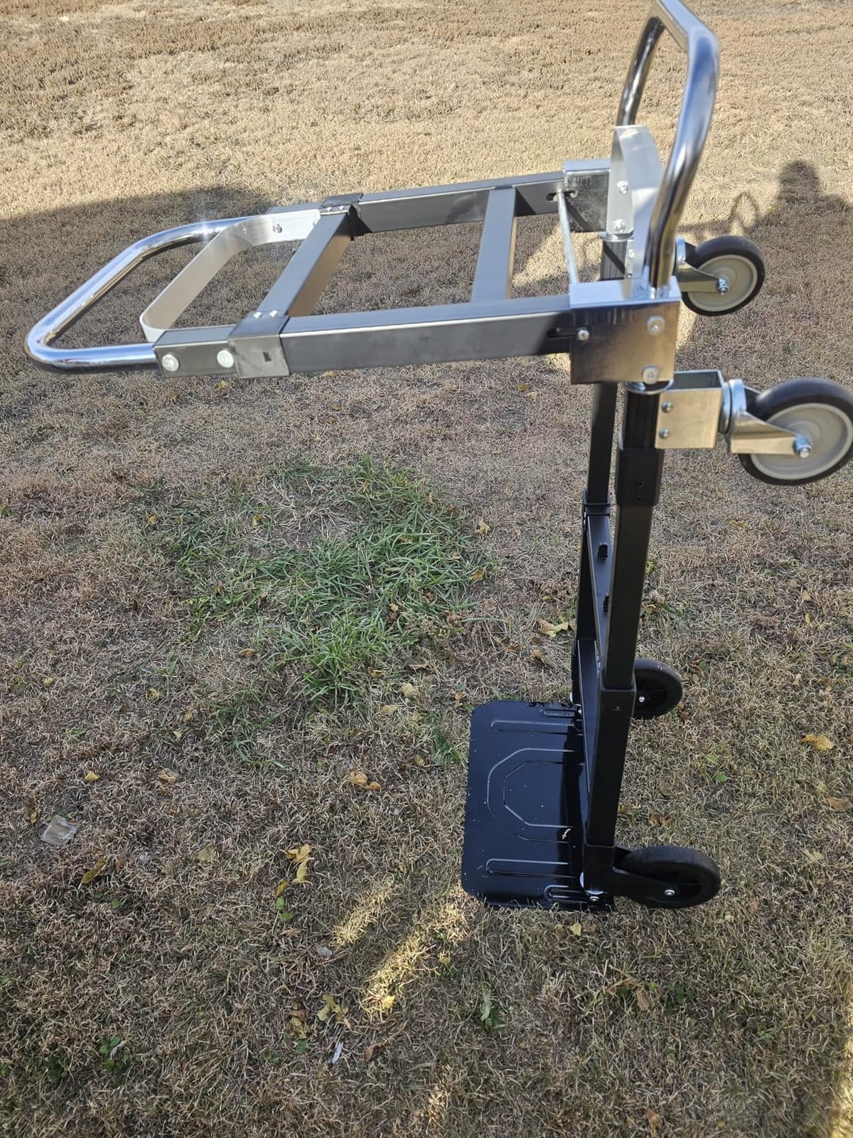 Aluminum 4 in 1 Convertible Hand Truck Dolly, 1000Lbs Capacity, Heavy Duty Folding Hand Truck Dolly Cart with Wheels 10in All-Terrain Tires customer photo 1