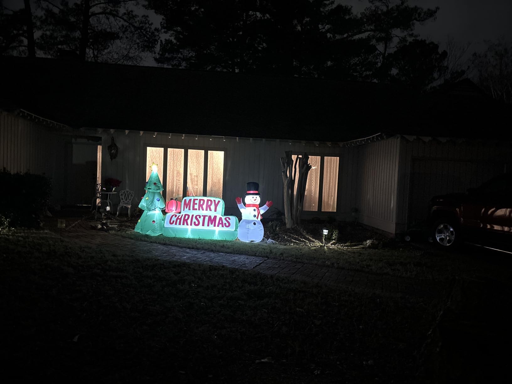 FunFanso 10 FT Long Christmas Inflatable Merry Christmas Sign Outdoor Decorations, Blow up Xmas Sign with Christmas Tree and Snowman, Built-in LED Lights for Yard Lawn Garden Holiday Party Home Porch customer photo 1