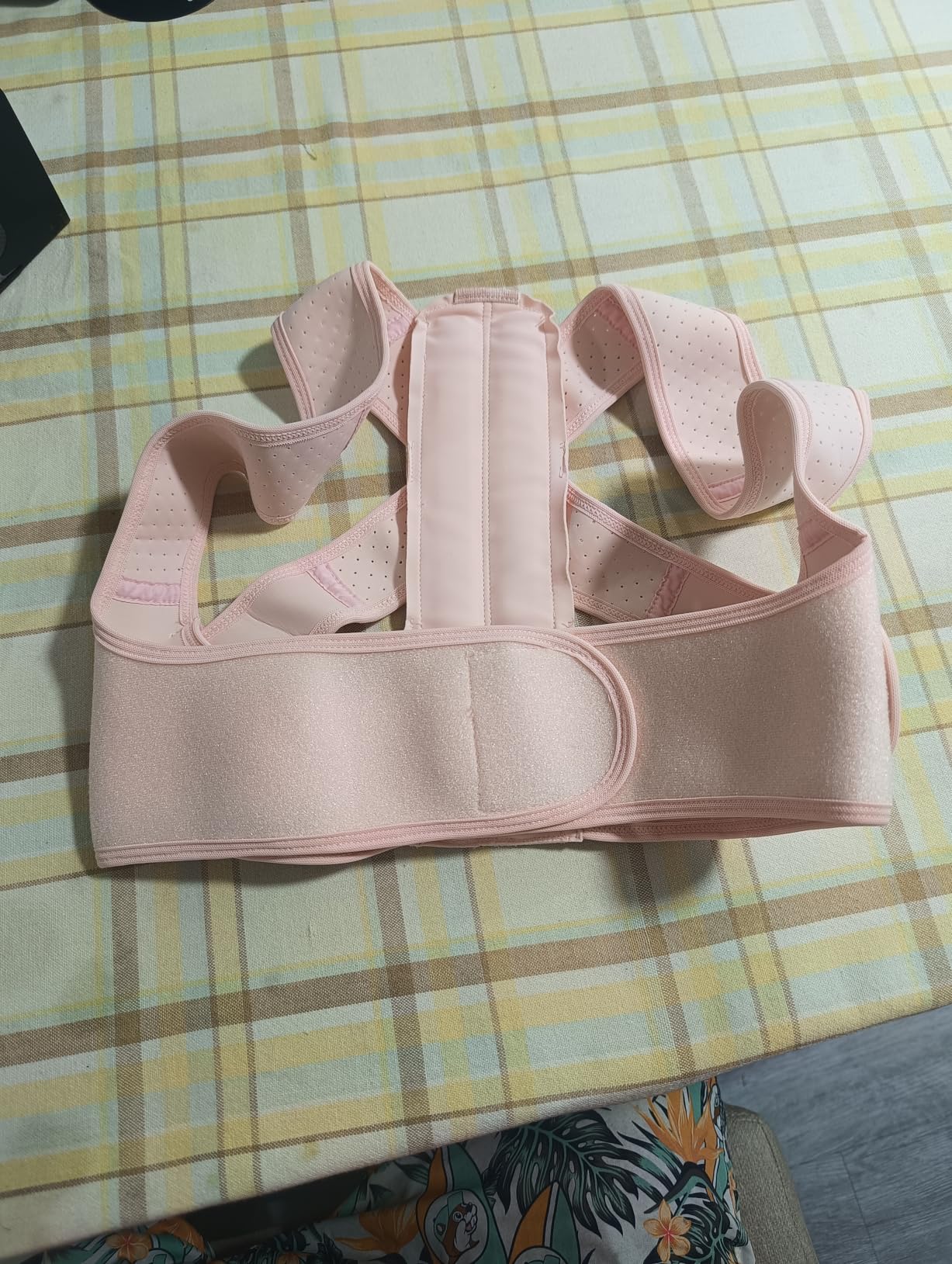 WNIEYO Back Brace Posture Corrector for Women Shoulder Straightener for Upper and Lower Back Pain Improving Postura Support Belt for Scoliosis (Pink,S/M) customer photo 2