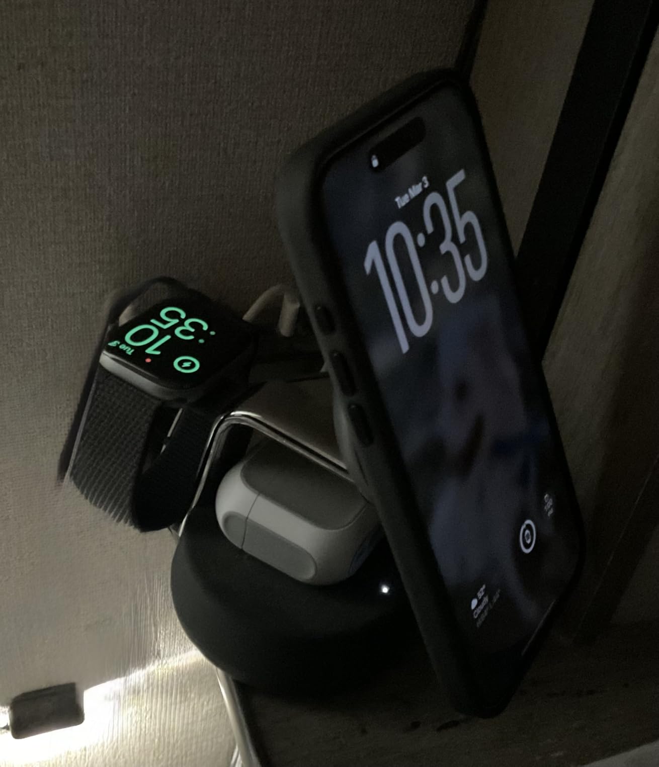 Belkin Qi2.2 25W 3-in-1 Wireless Fast Charging Station with Cooling Fan customer photo 1
