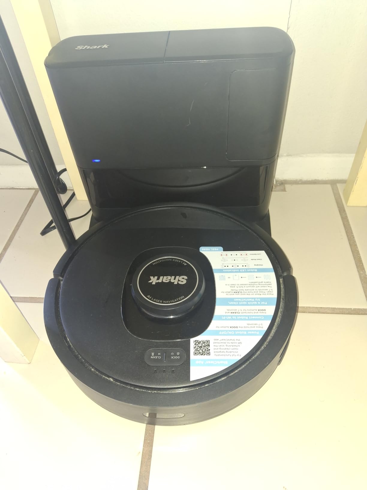 Shark Matrix Plus 2-in-1 Robot Vacuum & Mop, Black/Brass, AV2613WA | Sonic Mopping, Matrix Clean, CleanEdge, HEPA 60-Day Self-Empty Base, 360° LiDAR Mapping, Self-Cleaning Brushroll, Wi-Fi customer photo 2