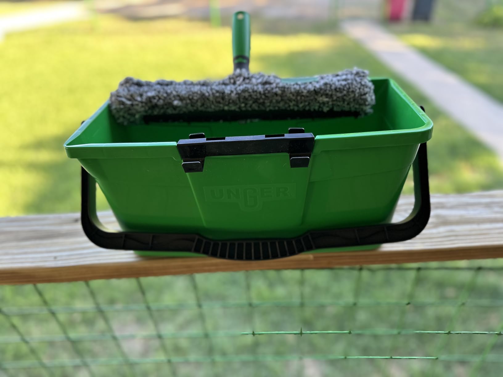 Unger Window Cleaning Kit 3-in-1: 14-in. Squeegee, Washer, Bucket | Complete glass cleaning system; WNK13; includes microfiber washer with T-bar handle & 3-gallon bucket customer photo 1