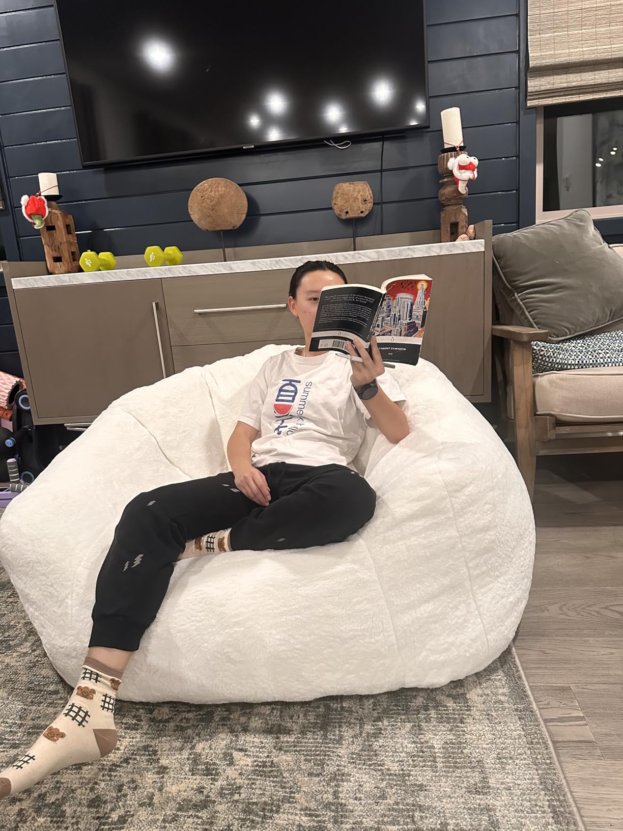 HUGHEAVEN Max Giant Bean Bag Chair, Oversized Bean Bag Sofa for Adults & Teens, Ultra-Soft Comfy Fluffy Floor Lounge Chair with Armrests, Large Bean Bag Couch for Gaming, Reading & Relaxing customer photo 2