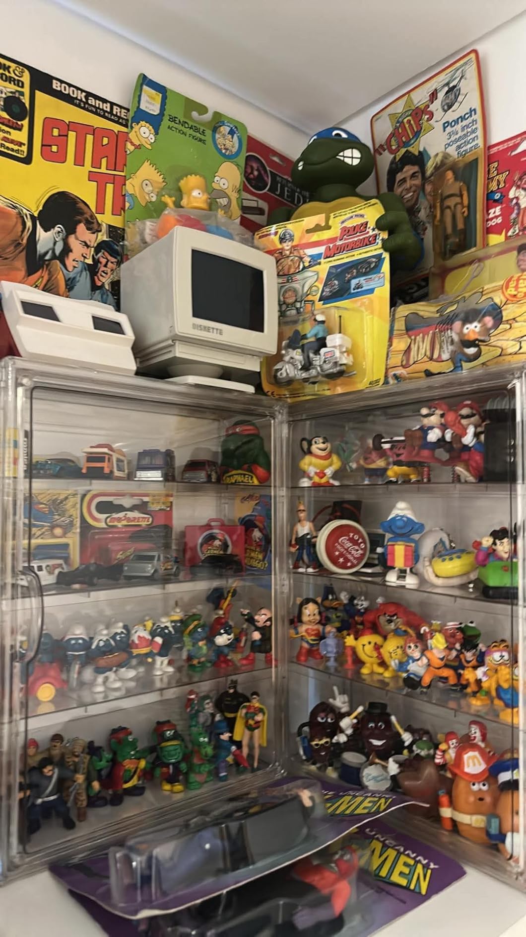 BOHOIDEE 4 Tiers Clear Display Case for Figures, Acrylic Storage Organizers Box with Magnetic Door, Wall-Mounted Dustproof Showcase for Collectibles Action Figure (1PACK, Wall-Mounted Extra Large) customer photo 1
