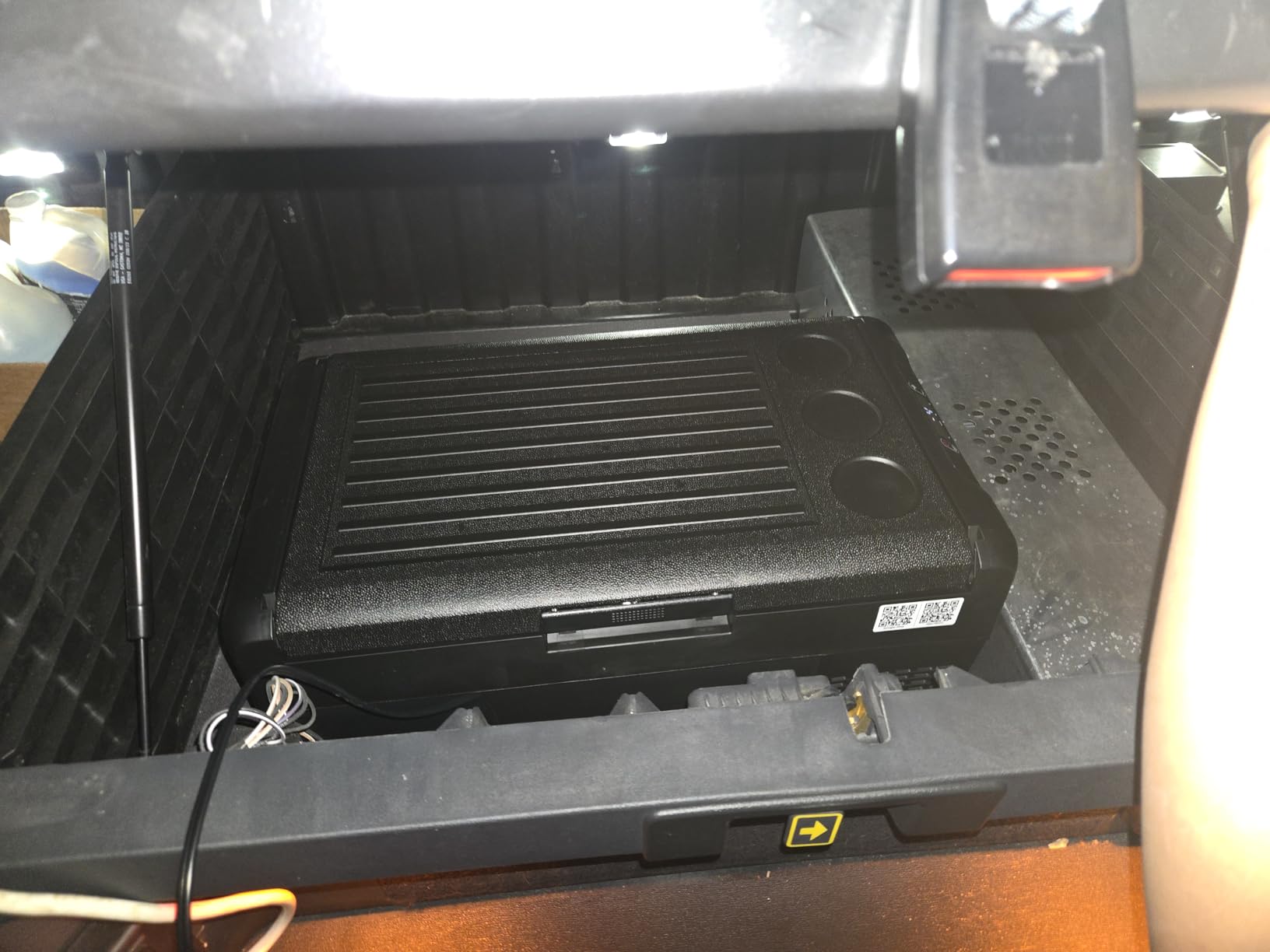 Feelfunn 12V Refrigerator 21QT Portable Freezer Electric Cooler Black | APP Control, Fast Cooling 15-Mins, -4F~68F Portable Fridge 12/24V DC & 110-240V AC for Truck, RV, Van, Camping & Road Trip customer photo 2