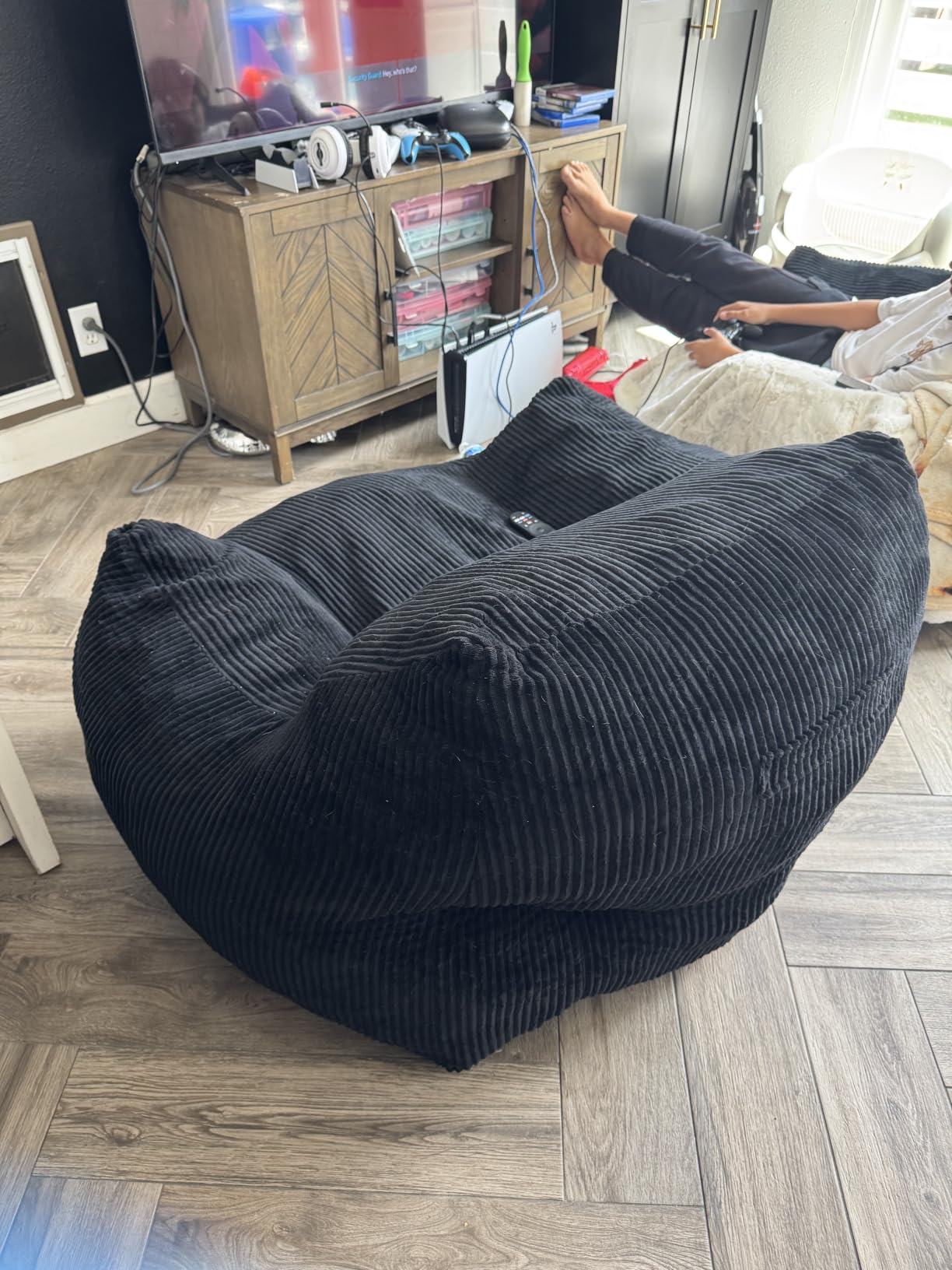 Big Bean Bag Chair for Adults, Ultra Soft BeanBag for Living Room | Stuffed BeanBag Chair with Armrests for Napping, Gaming, Vacuum-Compressed for Easy Gifting, 48 Hours to Fluffs Up, Dark Gray customer photo 1