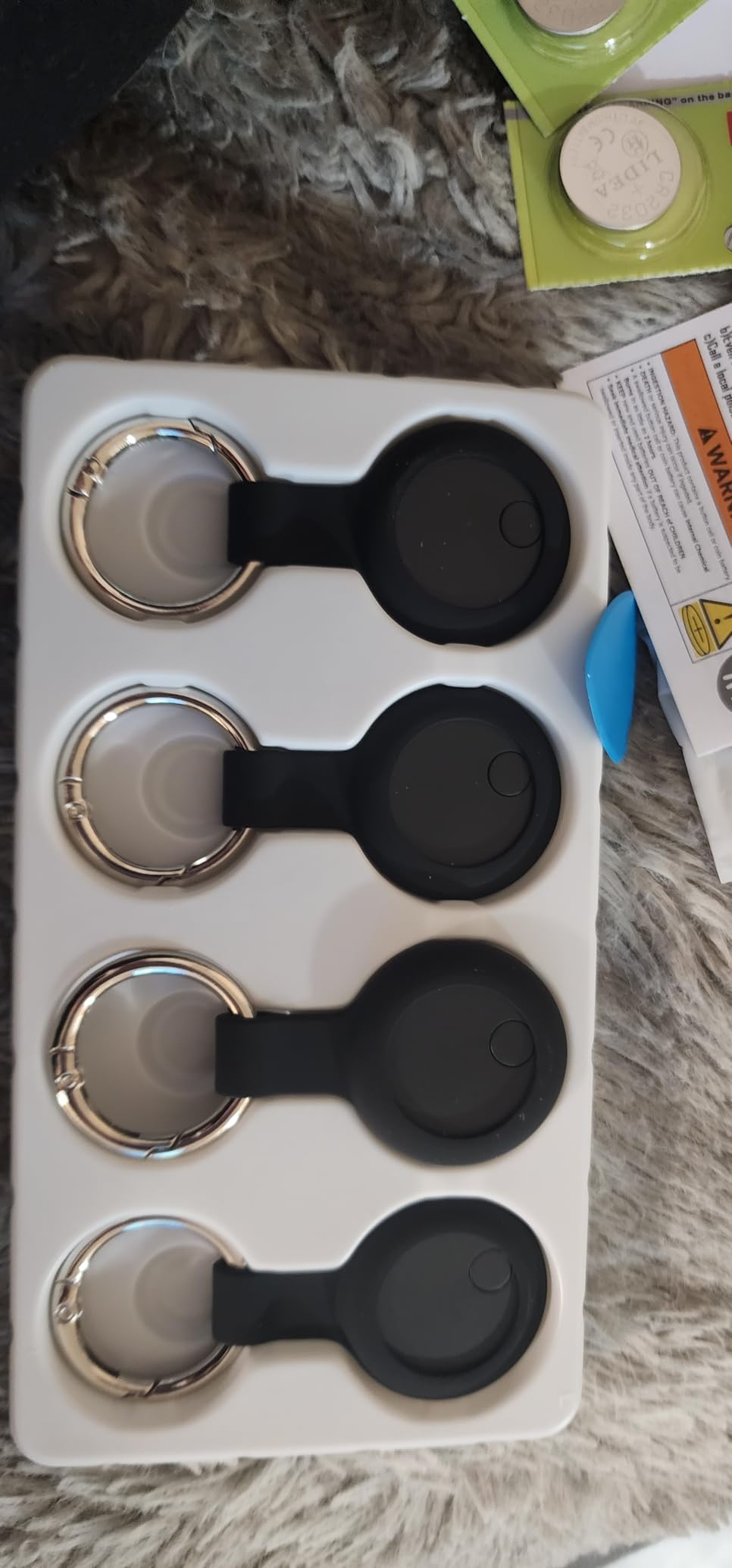 Air Tags for Android, Air Tags-4 Pack Android, Air Tracker Tags with 4 Case, 2 Year Battery Life, Google & Apple Find Trackers for Google's Find Hub App & Apple Find My, IP65 Waterproof customer photo 2