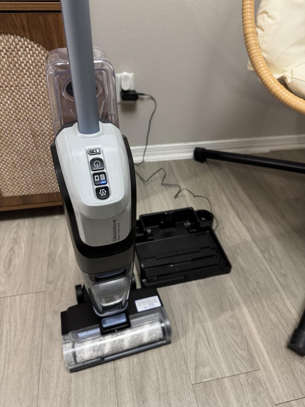 CrossWave Edge Cordless Plus Wet Dry Vacuum & Mop, 4329G | Extra brush rolls, filters & hard floor cleaner included; ZeroGap edge; tangle-free brush roll customer photo 1