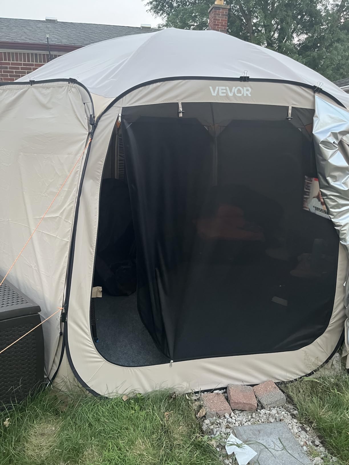 VEVOR Pop up Screen House Tent, 10 x 9.2 ft, 4-8 Person Screen Gazebo, Portable Screened in Canopy with Carry Bag, Netting Sides, Ground Stakes, for Garden, Patio, Backyard, Outdoor Activities, Beige customer photo 1