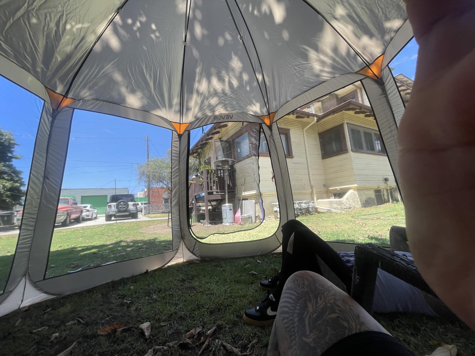 VEVOR Pop up Screen House Tent, 10 x 9.2 ft, 4-8 Person Screen Gazebo, Portable Screened in Canopy with Carry Bag, Netting Sides, Ground Stakes, for Garden, Patio, Backyard, Outdoor Activities, Beige customer photo 2