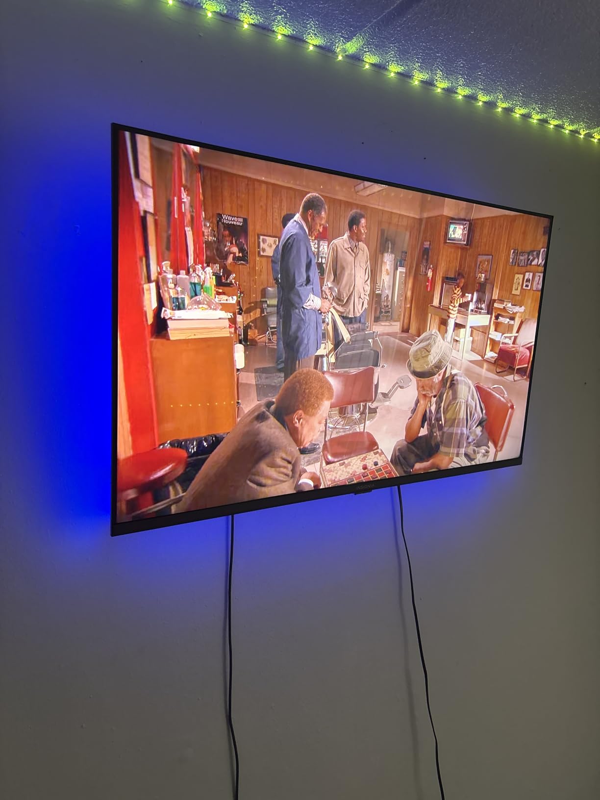 USX MOUNT Corner TV Wall Mount with 31.22