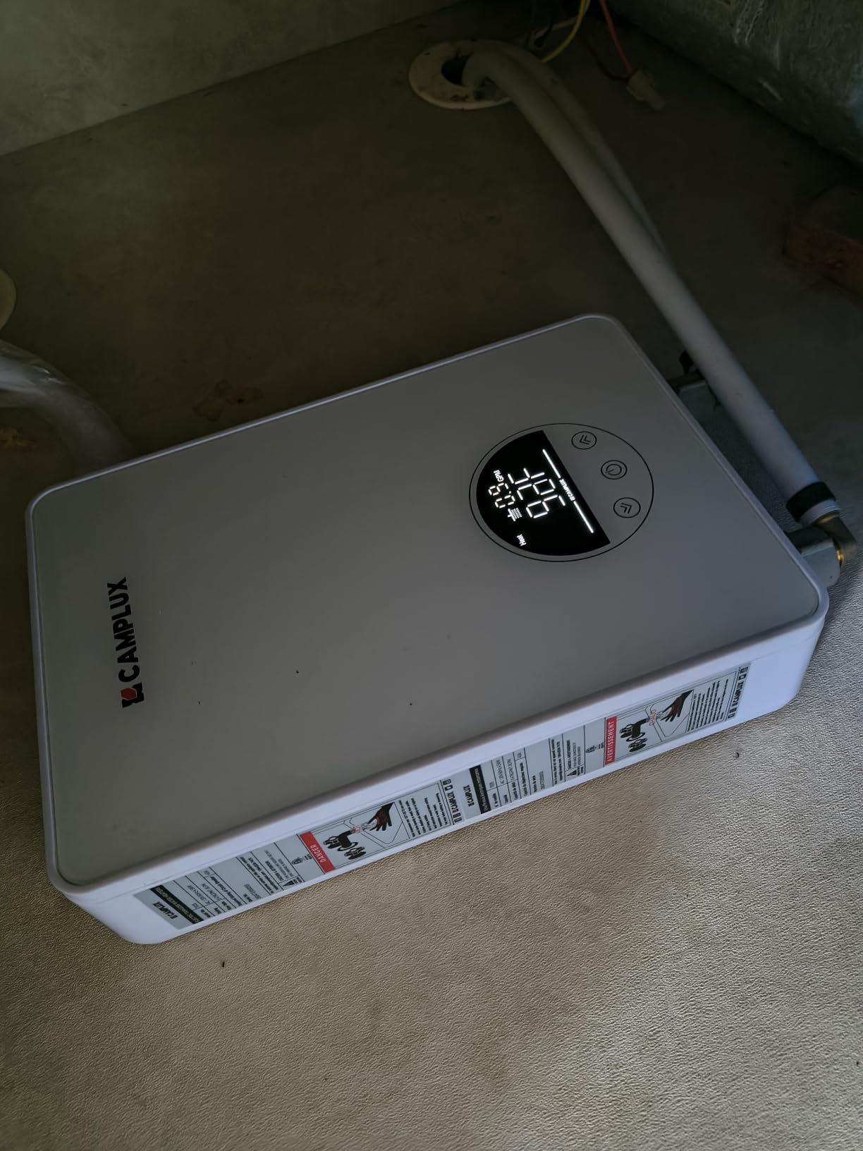 CAMPLUX Tankless Water Heater Electric 6kW at 240 Volts, Point of Use Instant Hot Water Heater customer photo 1