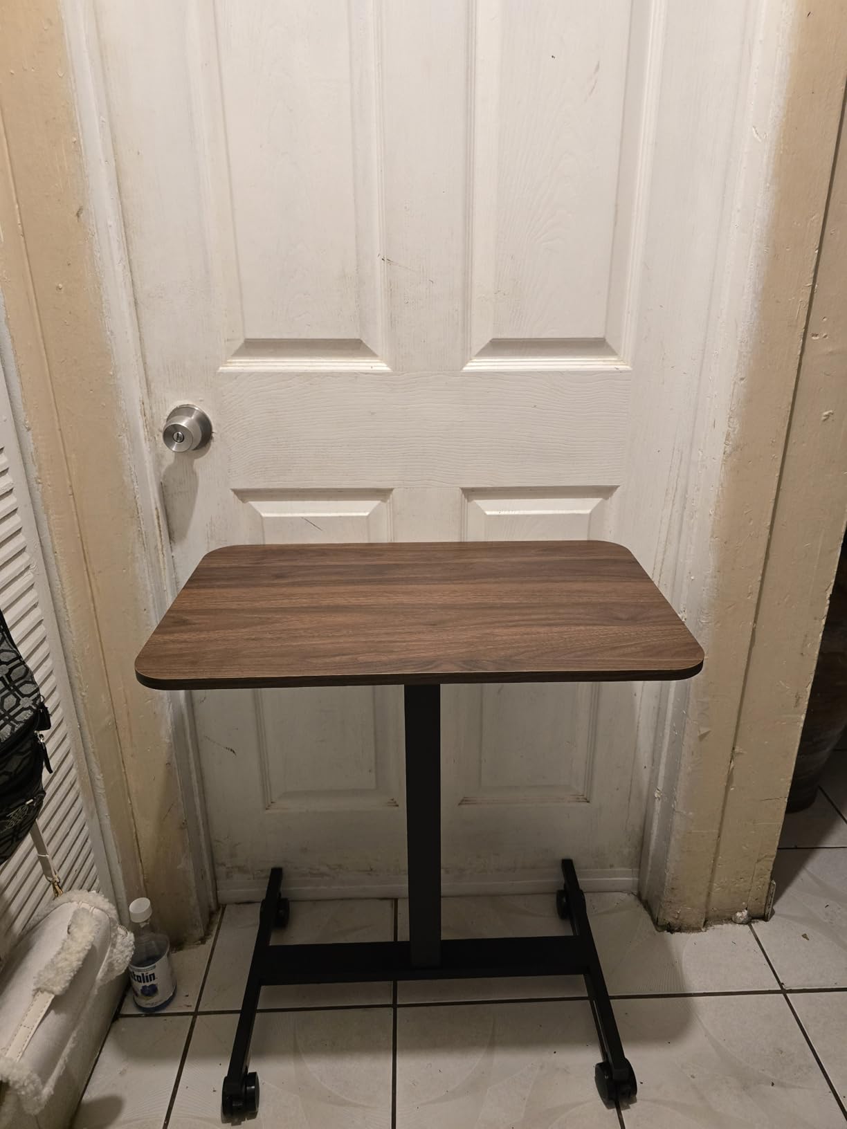Marsail Mobile Standing Desk, Wider Height Adjustable Computer Desk, Rolling Sit Stand Desk with 4 Lockable Wheels, Desk for Home Office and Classroom, Walnut customer photo 1